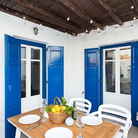 Nyaraló Elegant 2 Bd House With Shared Pool *